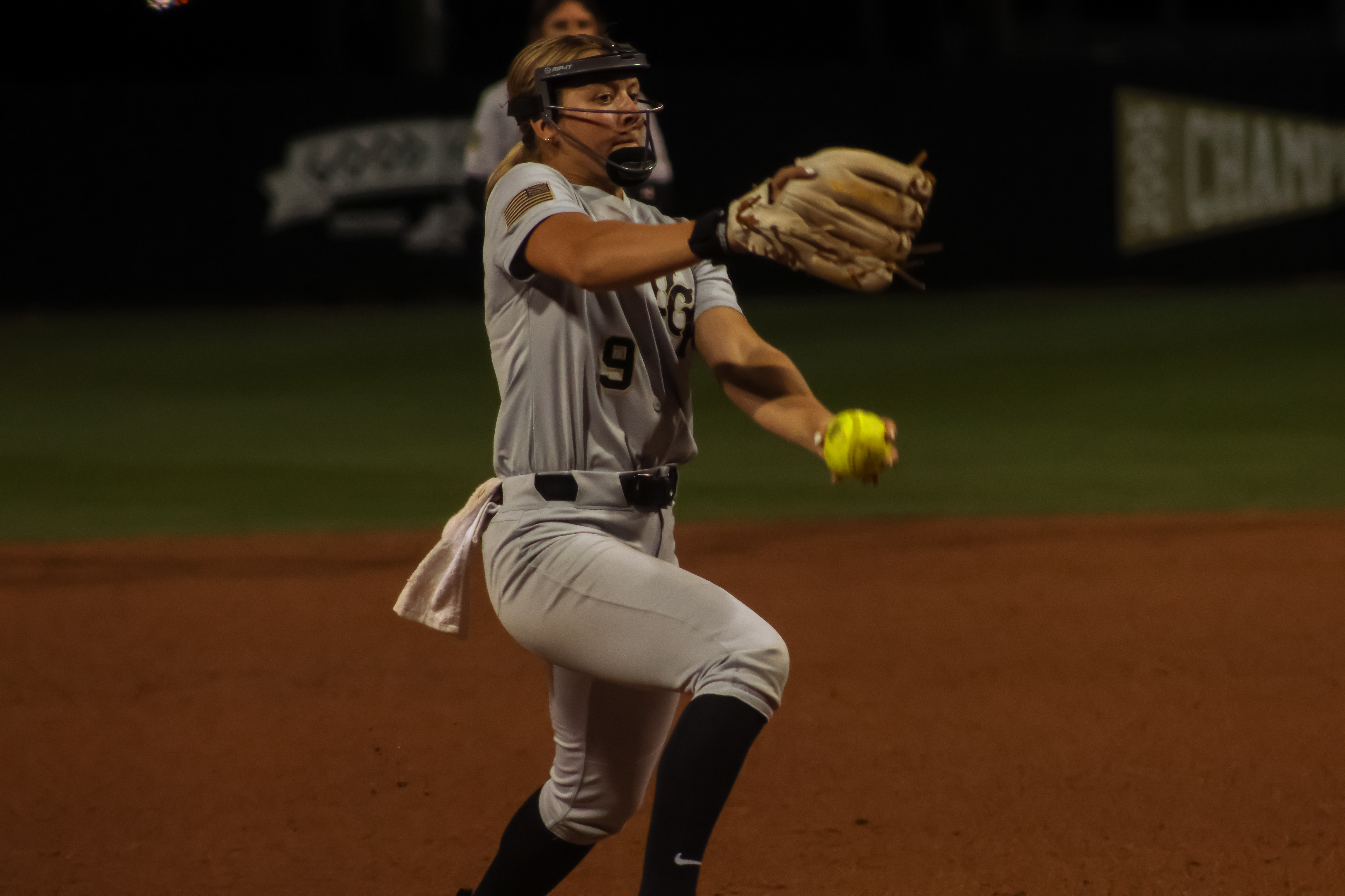 No. 25 UCF softball pounces Ohio Bobcats 4-1