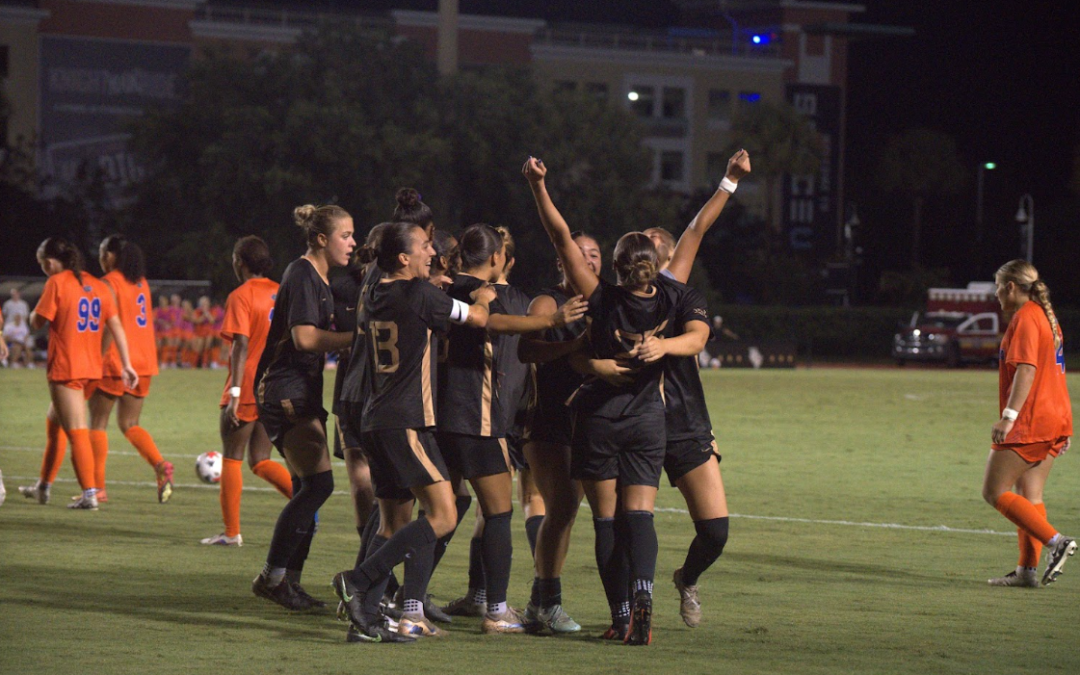 Women’s soccer rally from two-goal deficit to stun Florida 4-3 in season opener